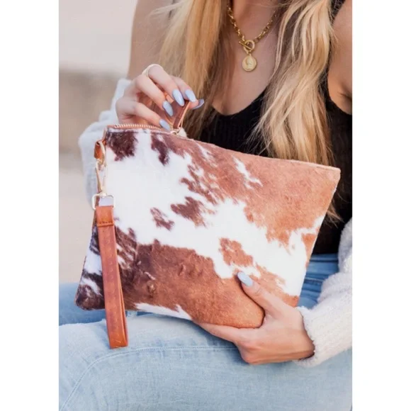 Brown and White Faux Fur/Hair on Hide Wristlet Clutch - Picture 2 of 3